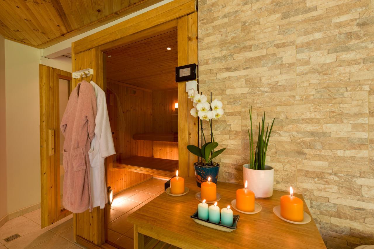 Sauna - Jacuzzi - 100% Prive - L'Estantada Linxe エクステリア 写真